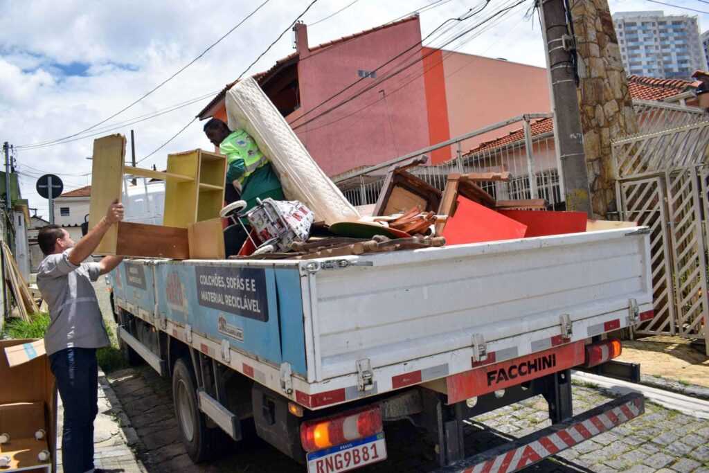 cata-treco-atende-gopouva-e-mais-30-bairros-no-fim-de-semana