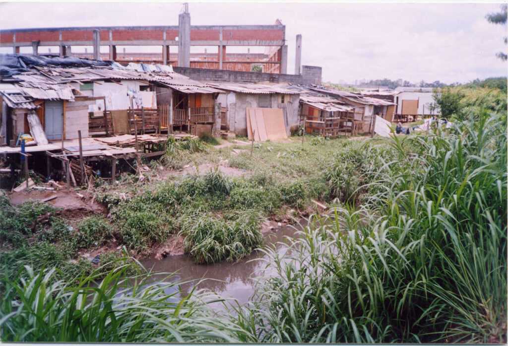 16,71% dos moradores de Guarulhos vivem em favelas 16,71%-dos-moradores-de-guarulhos-vivem-em-favelas