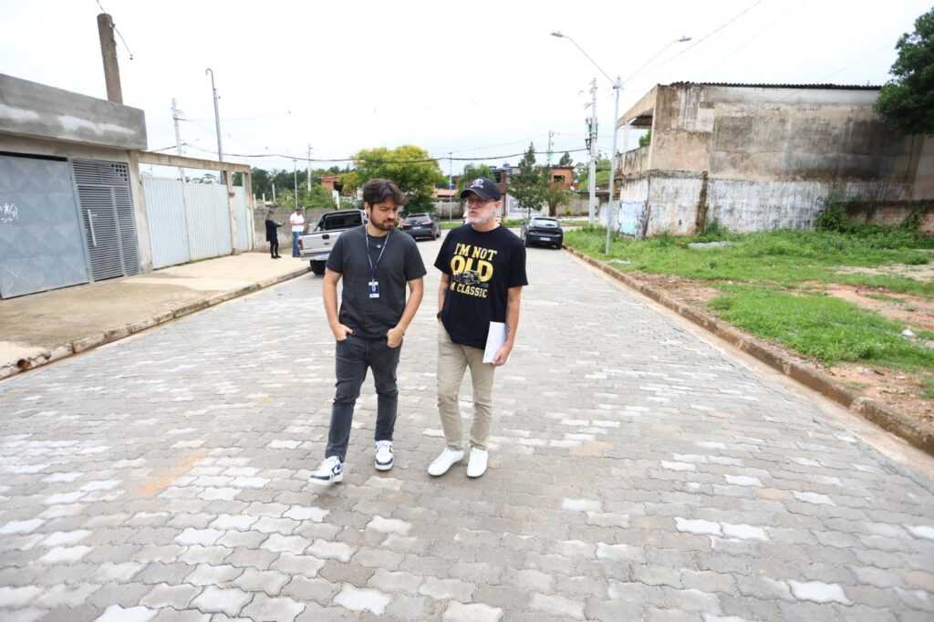 guti-entrega-pavimentacao-em-nove-enderecos-e-beneficia-mais-de-300-familias
