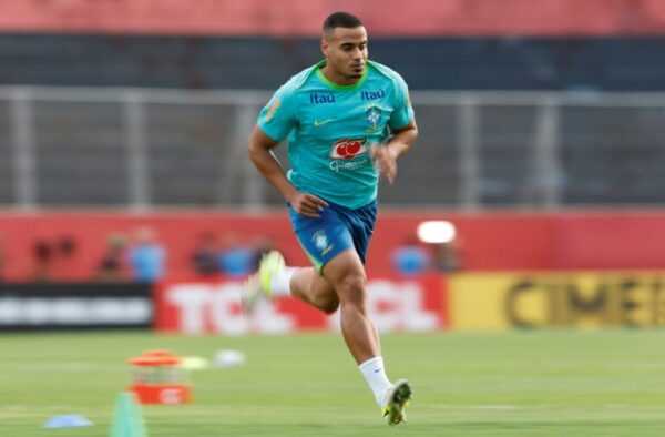 Estreante na Seleção Brasileira mostra que dormia quando foi convocado estreante-na-selecao-brasileira-revela-que-dormia-quando-foi-convocado