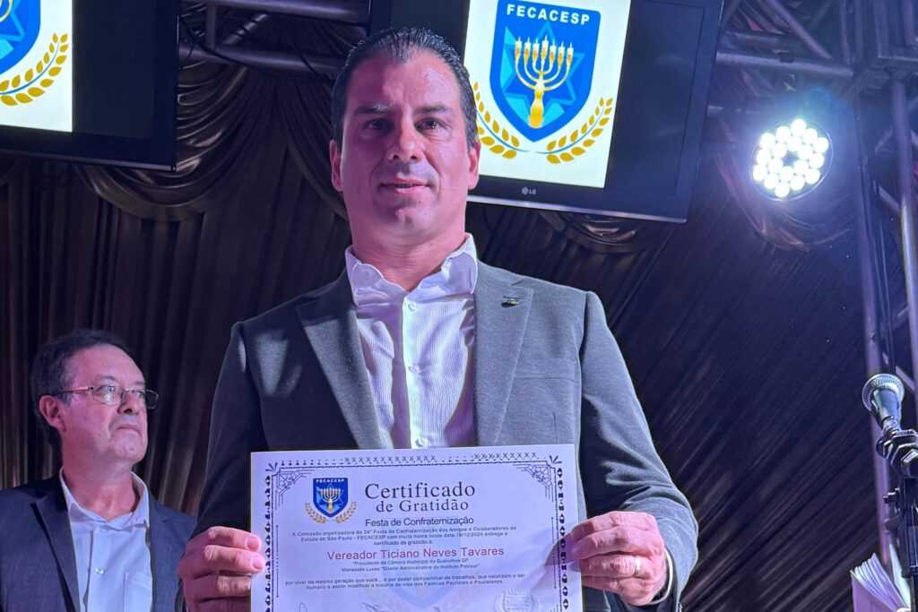 Vereador Ticiano é homenageado na 24ª FECACESP, em São Paulo vereador-ticiano-e-homenageado-na-24a-fecacesp,-em-sao-paulo