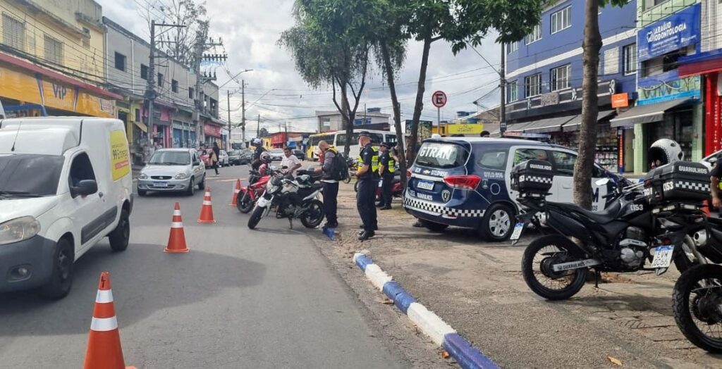 operacao-da-prefeitura-fiscaliza-177-motos-e-autua-97-condutores-em-apenas-um-dia