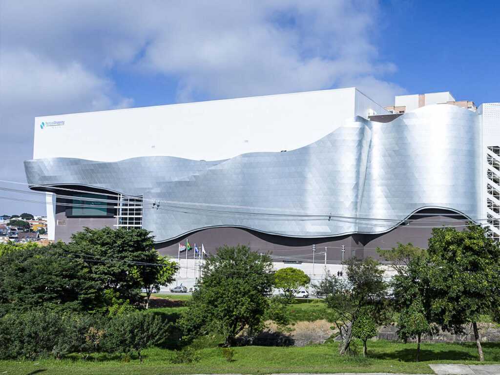 parque-shopping-maia-oferece-estacionamento-gratis-na-hora-do-almoco