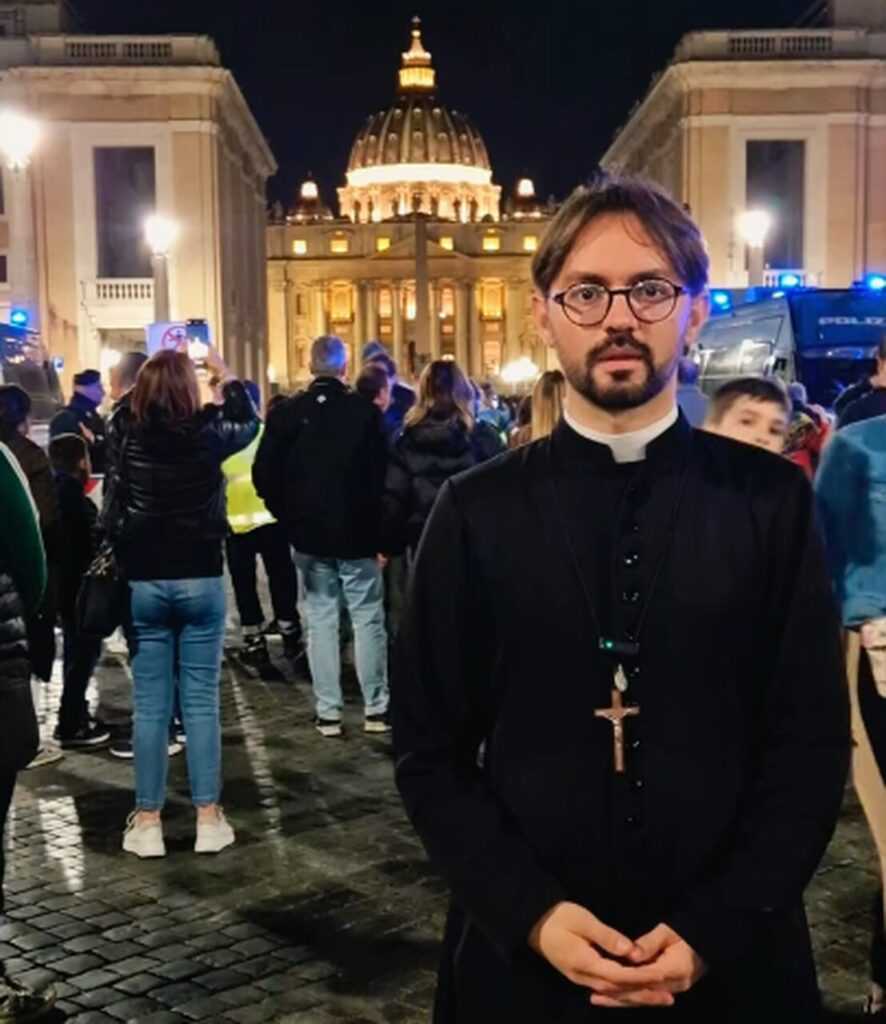 padres-da-diocese-de-guarulhos-participam-do-velorio-do-papa-francisco