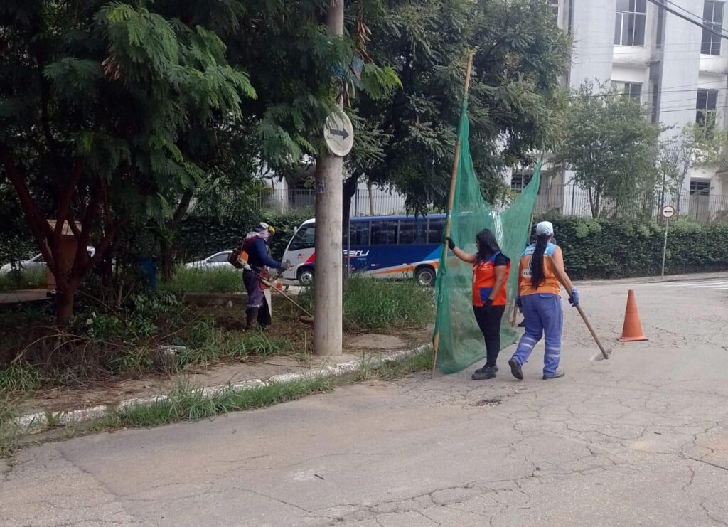 prefeitura-faz-rocagem-de-parques-e-pracas-em-tres-bairros