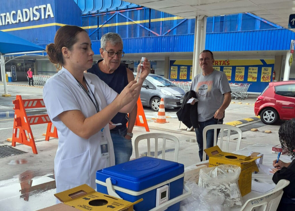 saude-toda-hora intensifica-vacinacao-e-faz-mais-de-5-mil-atendimentos-no-fim-de-semana