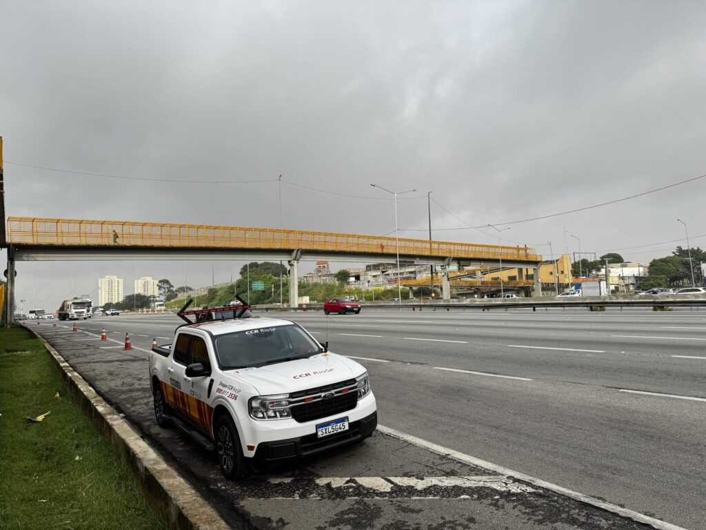 concessionaria-atende-mais-de-1.100-motoristas-na-dutra-e-rio-santos-no-feriado