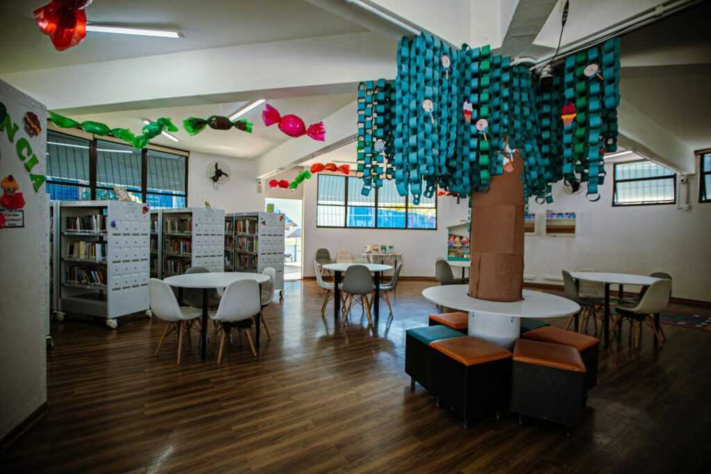 centro-de-incentivo-a-leitura-fernando-pessoa-abre-espaco-para-troca-de-livros