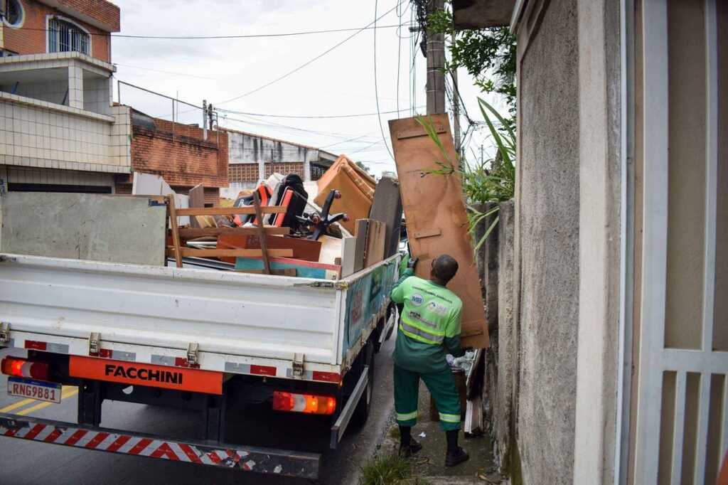 Cata-Tralha marca presença em Parque Mikail e mais cinco bairros neste final de semana cata-tralha-marca-presenca-em-parque-mikail-e-mais-cinco-bairros-neste-fim-de-semana