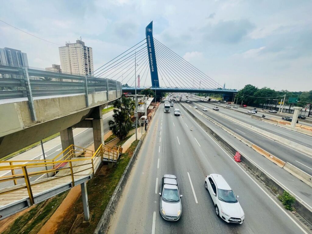 ccr-riosp-segue-com-desmobilizacao-de-mais-uma-passarela-no-trecho-de-guarulhos-da-via-dutra