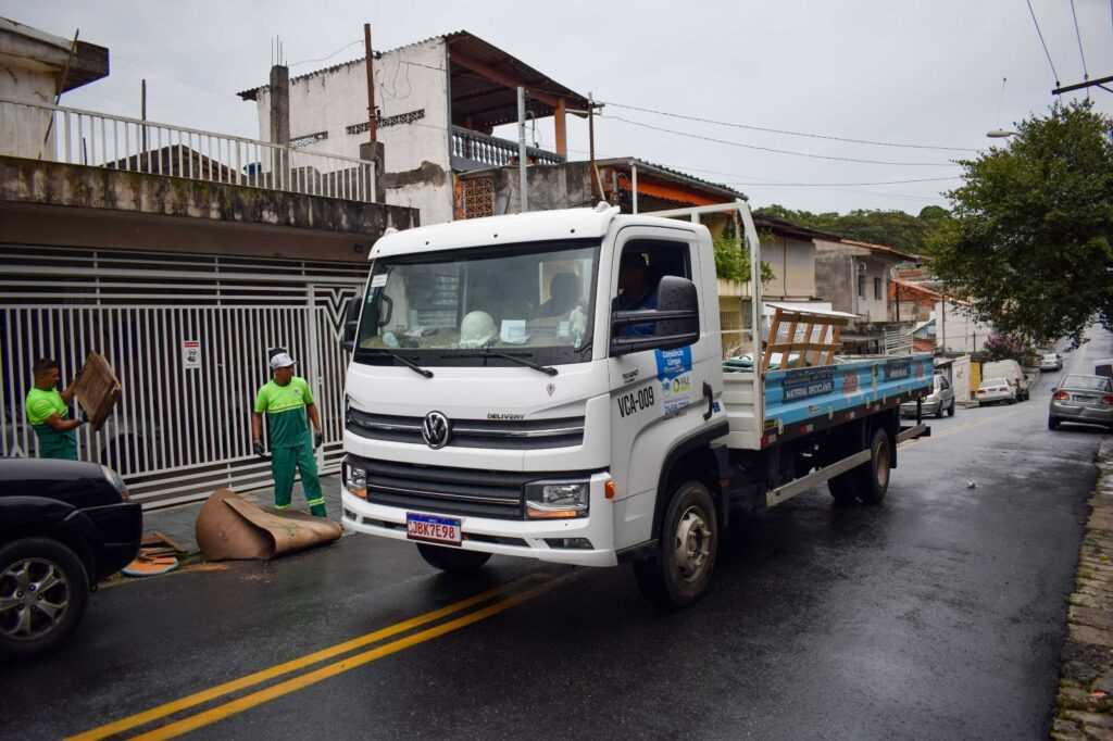 operacao-cata-tralha-atende-vila-flora-e-mais-tres-bairros-no-final-de-semana