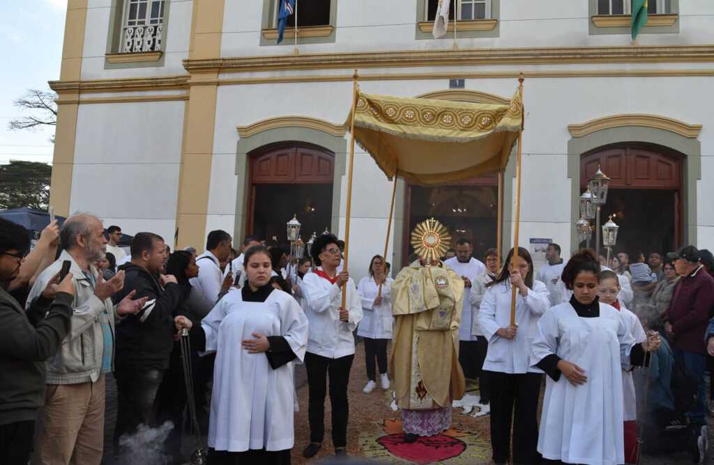 maioria-da-populacao-em-guarulhos-e-catolica,-aponta-censo