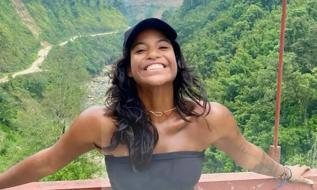 Corpo de Juliana Marins passa por Guarulhos e chega ao Rio de Janeiro corpo-de-juliana-marins-passa-por-guarulhos-e-chega-ao-rio-de-janeiro
