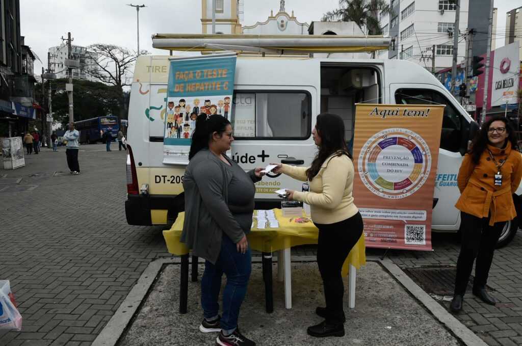 calcadao-dom-pedro-ii-recebe-acoes-de-combate-as-hepatites-virais-no julho-amarelo