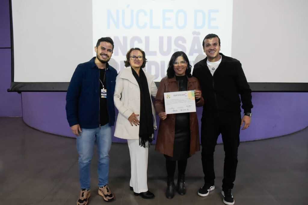 Formatura do NIP celebra capacitação de 830 alunos em cursos profissionalizantes formatura-do-nip-celebra-capacitacao-de-830-alunos-em-cursos-profissionalizantes