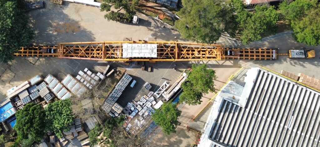 Carreta de 135 metros trafegará através da via Dutra do dia 10 em diante carreta-de-135-metros-trafegara-pela-via-dutra-do-dia-10-em-diante