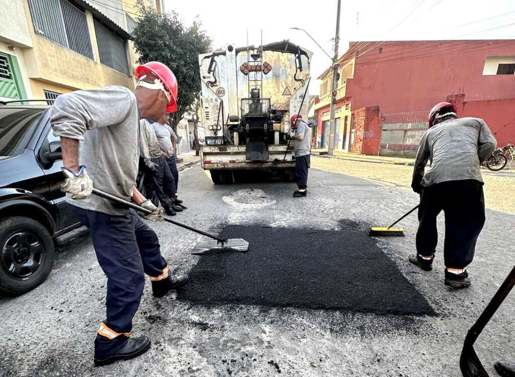 operacao-tapa-buraco-registra-mais-de-8-mil-reparos-em-ruas-de-guarulhos