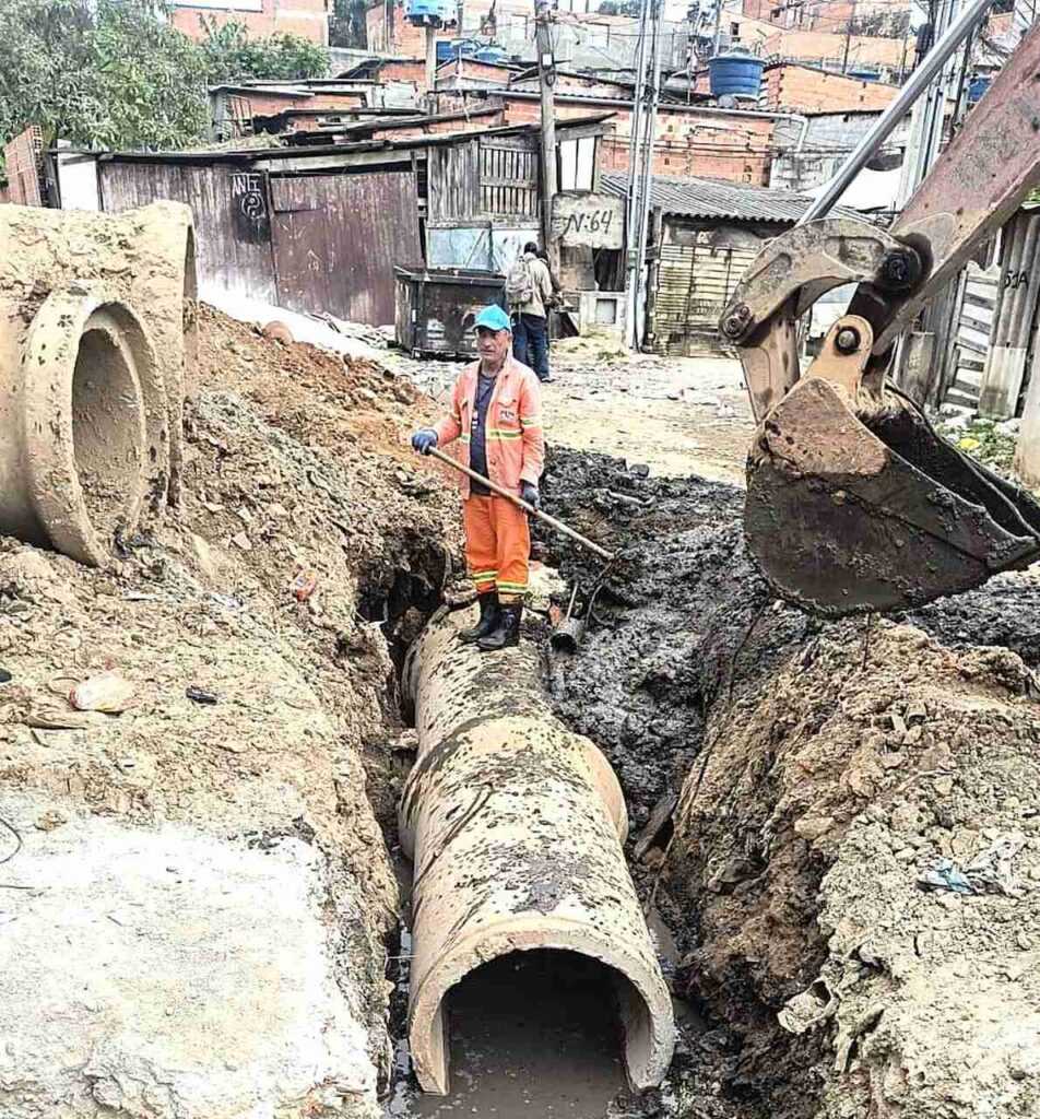 Prefeitura moderniza sistema de drenagem no Sítio São Francisco prefeitura-moderniza-sistema-de-drenagem-no-sitio-sao-francisco