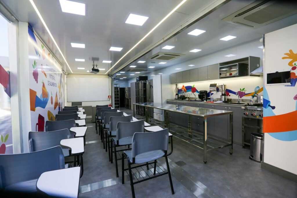 guarulhos-recebe-carreta-do-programa-o-caminho-da-capacitacao-nesta-terca-feira,-no-pimentas