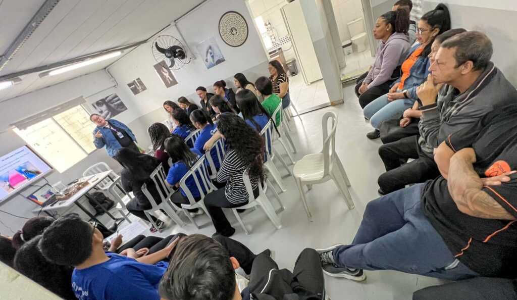 prefeitura-realiza-serie-de-palestras-sobre-a-lei-maria-da-penha-em-alusao-ao-agosto-lilas