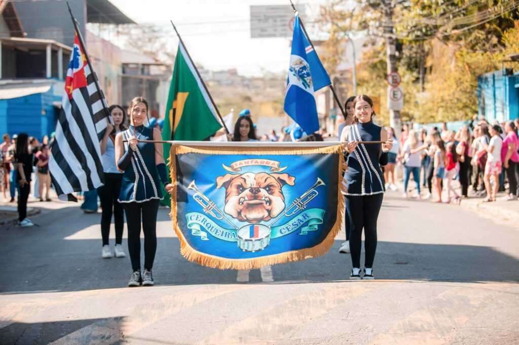 alunos-da-rede-municipal-celebram-semana-da-patria-com-desfile-civico-no-jardim-cumbica