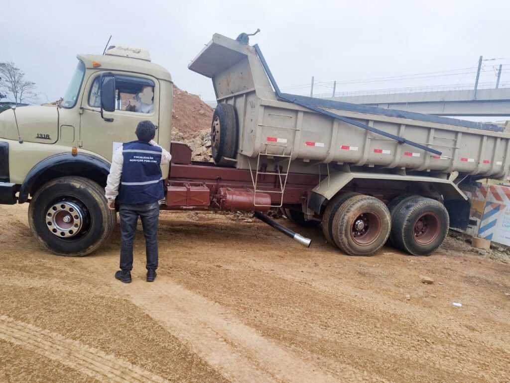 prefeitura-combate-descarte-irregular-de-residuos-em-guarulhos