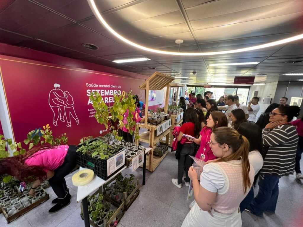 prefeitura-de-guarulhos-distribui-1,1-mil-mudas-de-arvores-a-funcionarios-de-farmaceutica