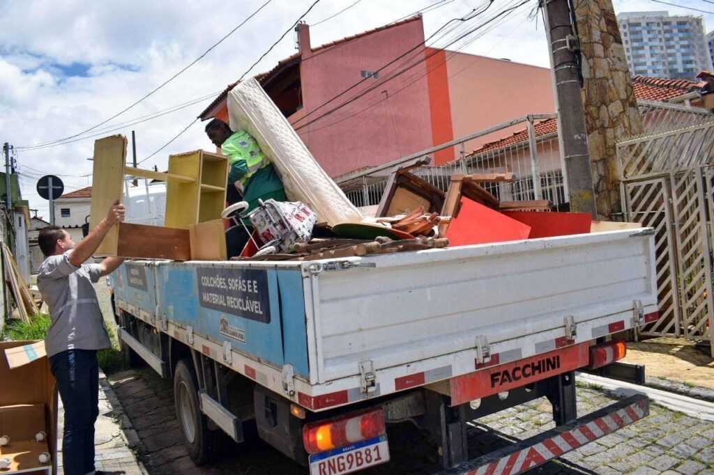 cata-tralha-atende-cidade-parque-alvorada-e-mais-nove-bairros-no-final-de-semana