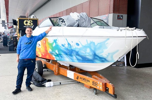 empresario-de-guarulhos-ganha-lancha-de-r$-220-mil-em-sorteio-do-sao-paulo-boat-show