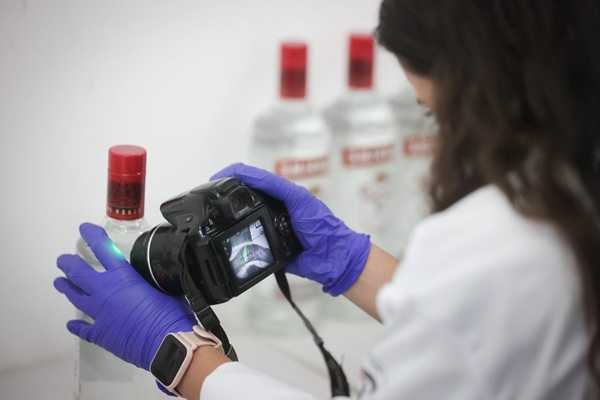 Além de caso já confirmado, Guarulhos tem 7 em investigação de intoxicação por metanol alem-de-caso-ja-confirmado,-guarulhos-tem-7-em-investigacao-de-intoxicacao-por-metanol