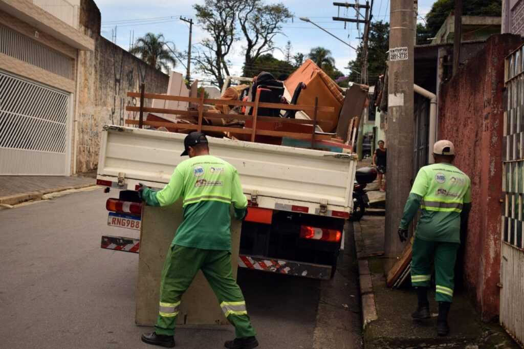 cata-tralha-atende-18-bairros-neste-final-de-semana
