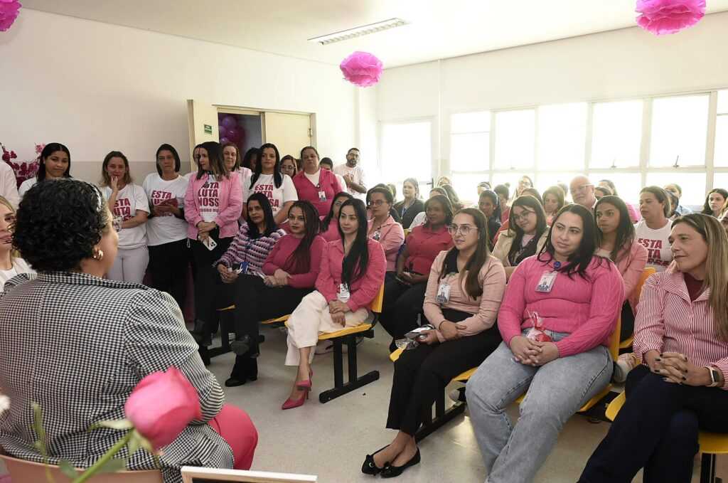 hospital-pimentas-bonsucesso-recebe-acao-emocionante-e-inspiradora-do outubro-rosa