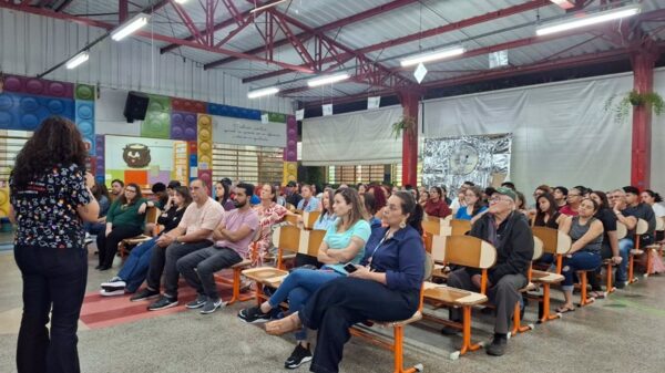 Guarulhos faz palestra sobre prevenção às ISTs para Alunos da EJA guarulhos-realiza-palestra-sobre-prevencao-as-ists-para-alunos-da-eja