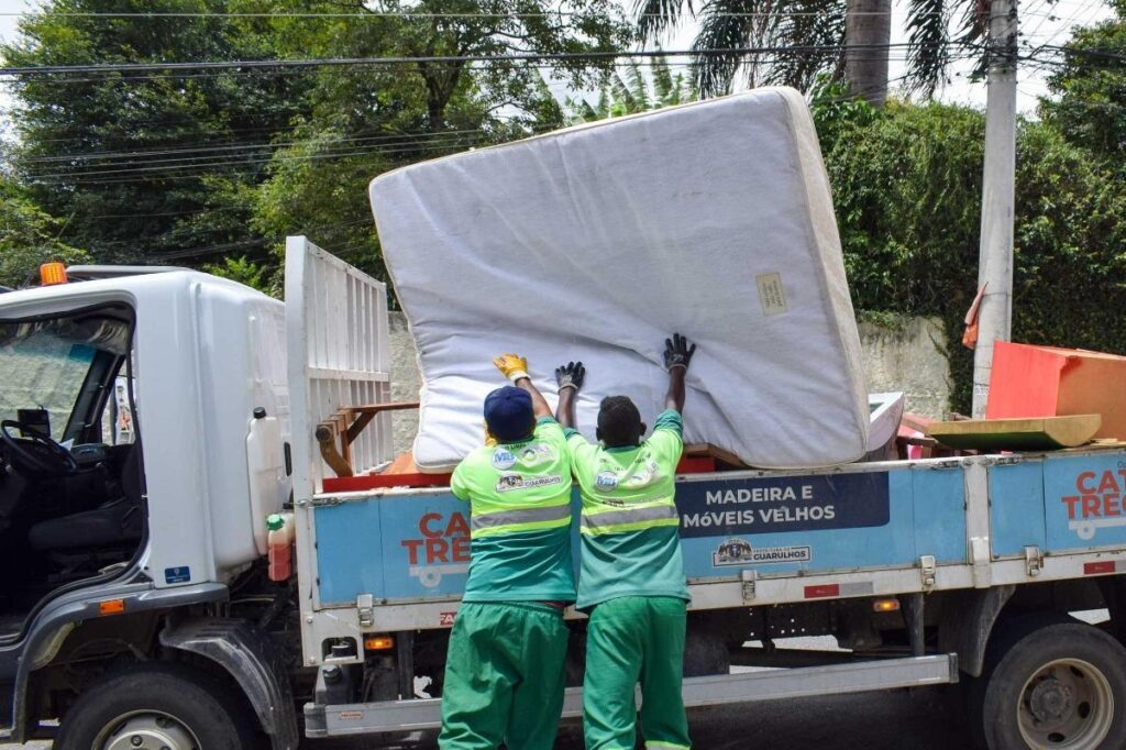 cata-tralha-atende-jardim-vila-nova-cumbica-e-mais-cinco-bairros-no-final-de-semana