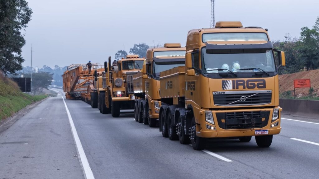 transporte-de-carga-especial-inicia-deslocamento-nesta-terca-feira-na-via-dutra