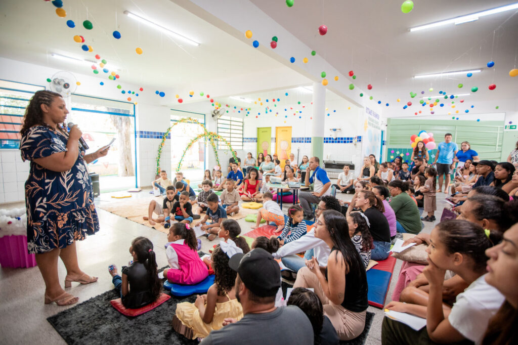 epg-marlene-aparecida-celebra-encerramento-do-projeto-bau-de-valores