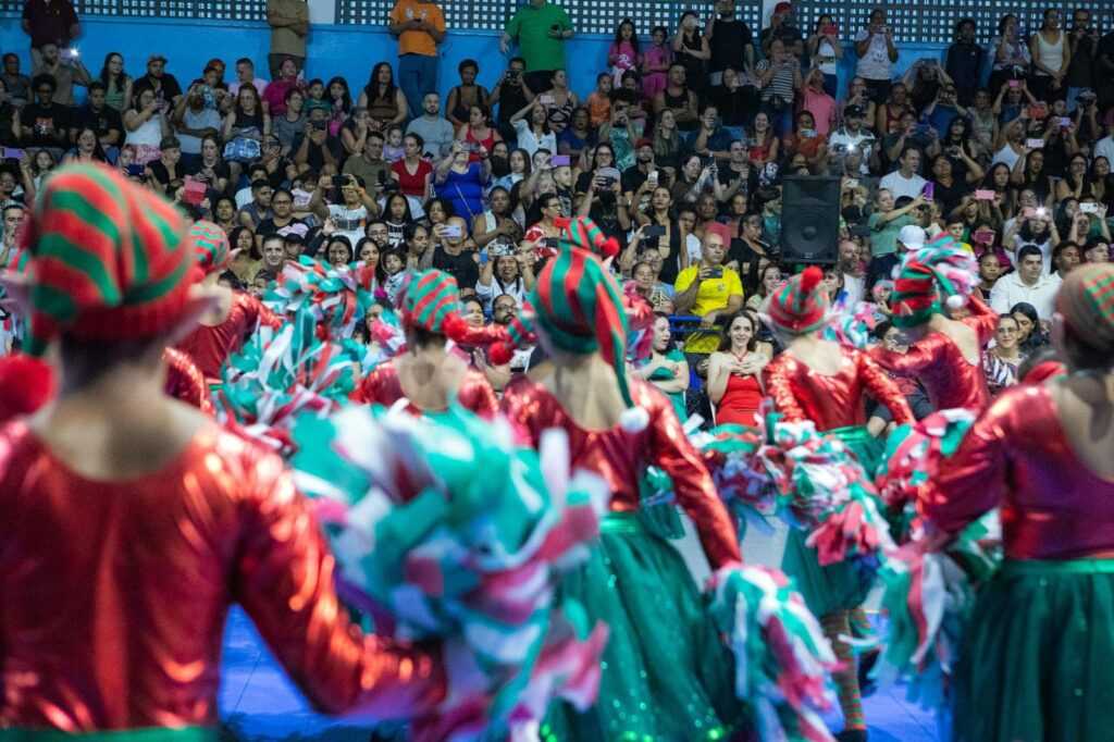 festas-de-natal-nos-centros-educacionais-de-guarulhos-reunem-cerca-de-12-mil-pessoas