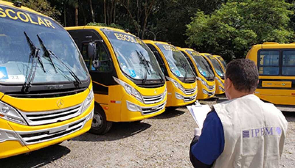 na-volta-as-aulas,-ipem-sp-orienta-sobre-o-uso-do-transporte-escolar
