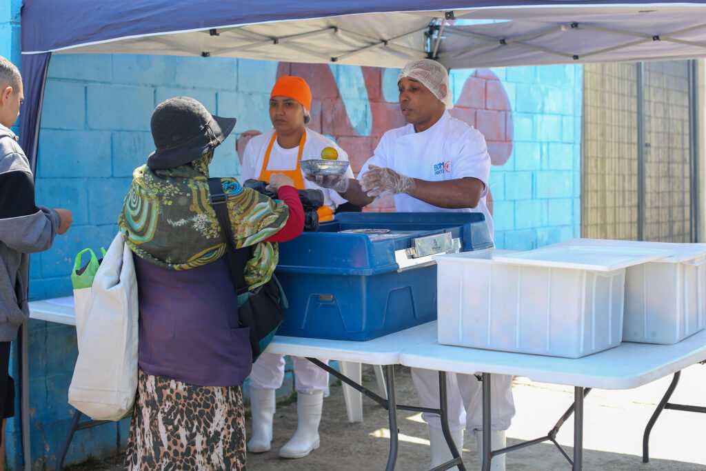 bom-prato-movel-de-guarulhos-passa-a-funcionar-em-novo-endereco