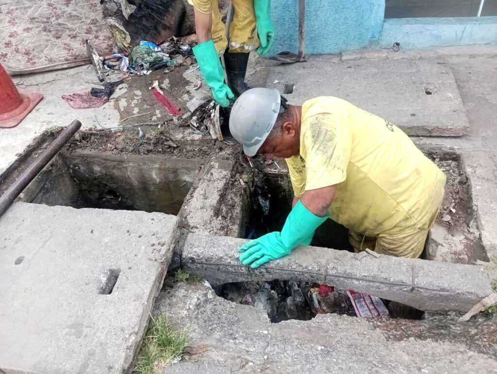 prefeitura-limpa-bocas-de-lobo-no-parque-continental,-jardim-sao-manoel-e-bonsucesso