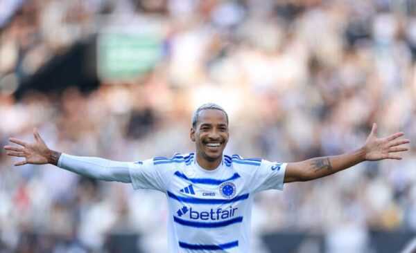cruzeiro-anuncia-renovacao-de-contrato-de-matheus-pereira-ate-2028