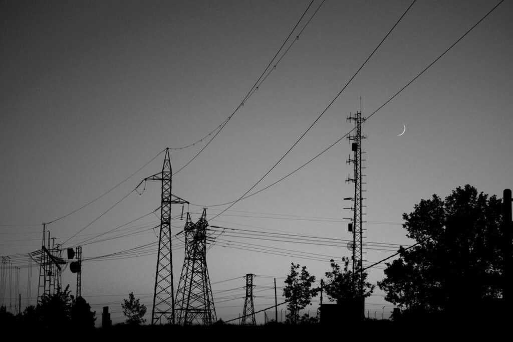reus-sao-condenados-por-furto-de-cabos-eletricos-em-banco-de-guarulhos