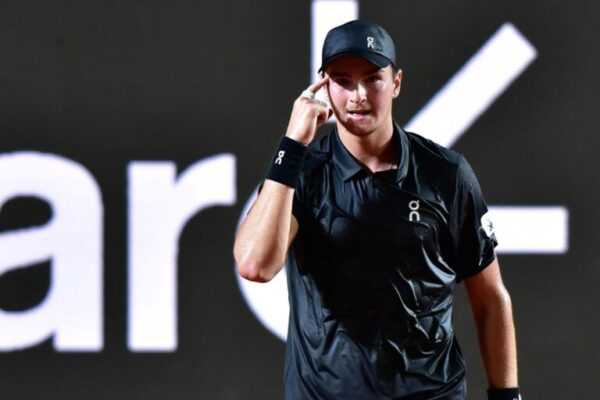 João Fonseca bate Thiago Monteiro e vai para as oitavas do Rio Open joao-fonseca-bate-thiago-monteiro-e-vai-para-as-oitavas-do-rio-open