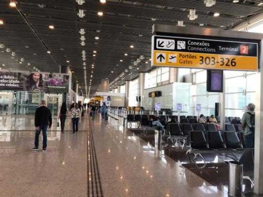 prefeitura-deve-construir-bolsao-de-estacionamento-para-taxistas-no-aeroporto