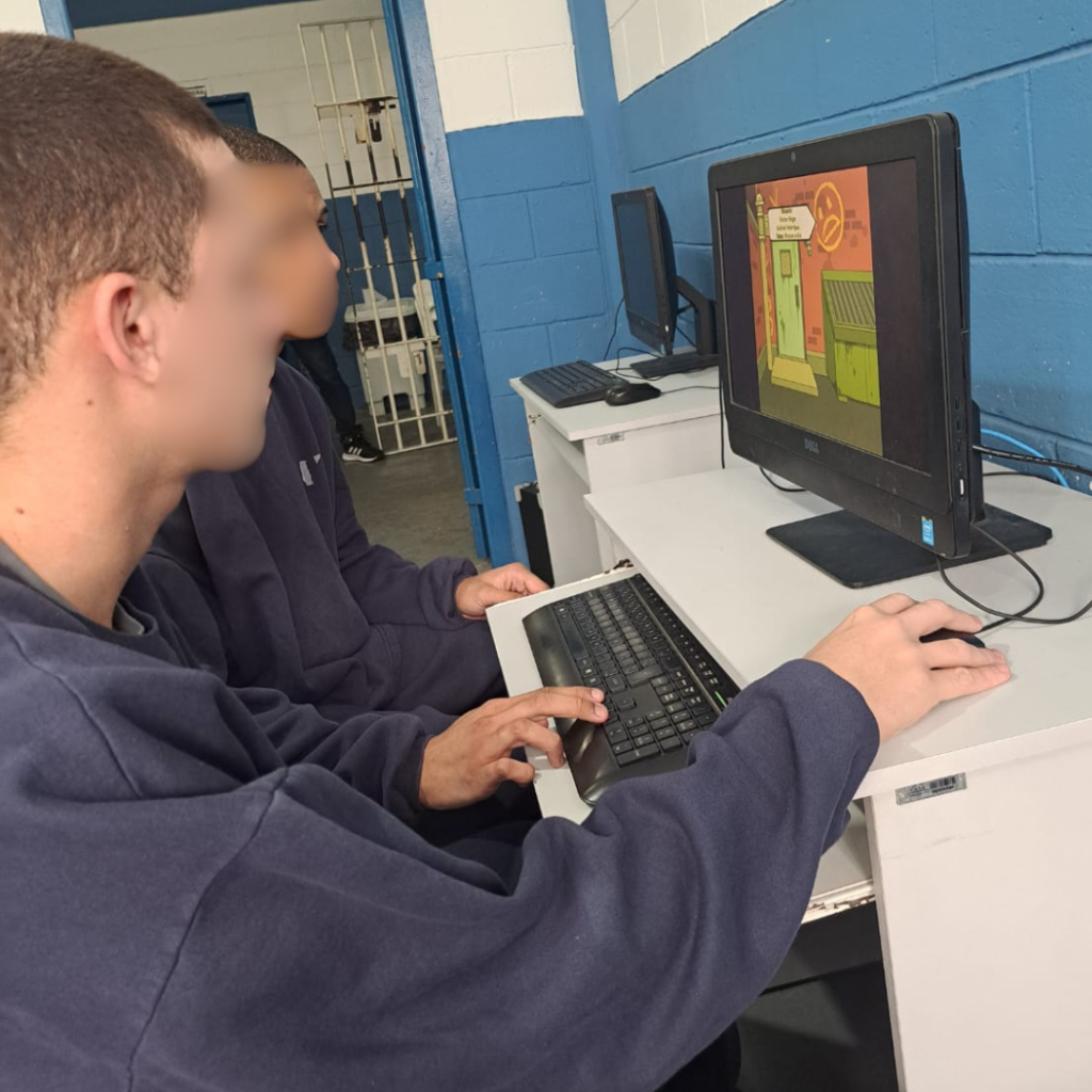 Adolescente lidera oficina de HQs e inspira jovens na Fundação CASA de Guarulhos adolescente-lidera-oficina-de-hqs-e-inspira-jovens-na-fundacao-casa-de-guarulhos