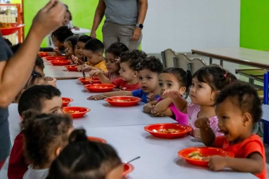 cardapio-escolar-ganha-reforco-nutritivo-e-agrada-criancas-no-parque-cecap