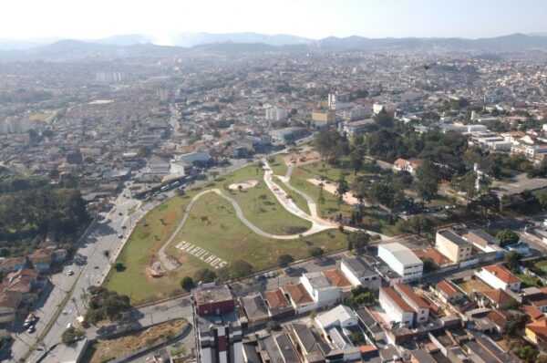 Prefeitura de Guarulhos abre seleção para estagiários com bolsa de R$ 1,1 mil e auxílio-transporte prefeitura-de-guarulhos abre-selecao-para-estagiarios com-bolsa-de-r$-1,1-mil-e-auxilio-transporte
