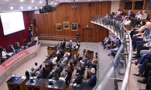 Câmara de Guarulhos destaca avanços da Ouvidoria em encontro do TCESP camara-de-guarulhos-destaca-avancos-da-ouvidoria-em-encontro-do-tcesp