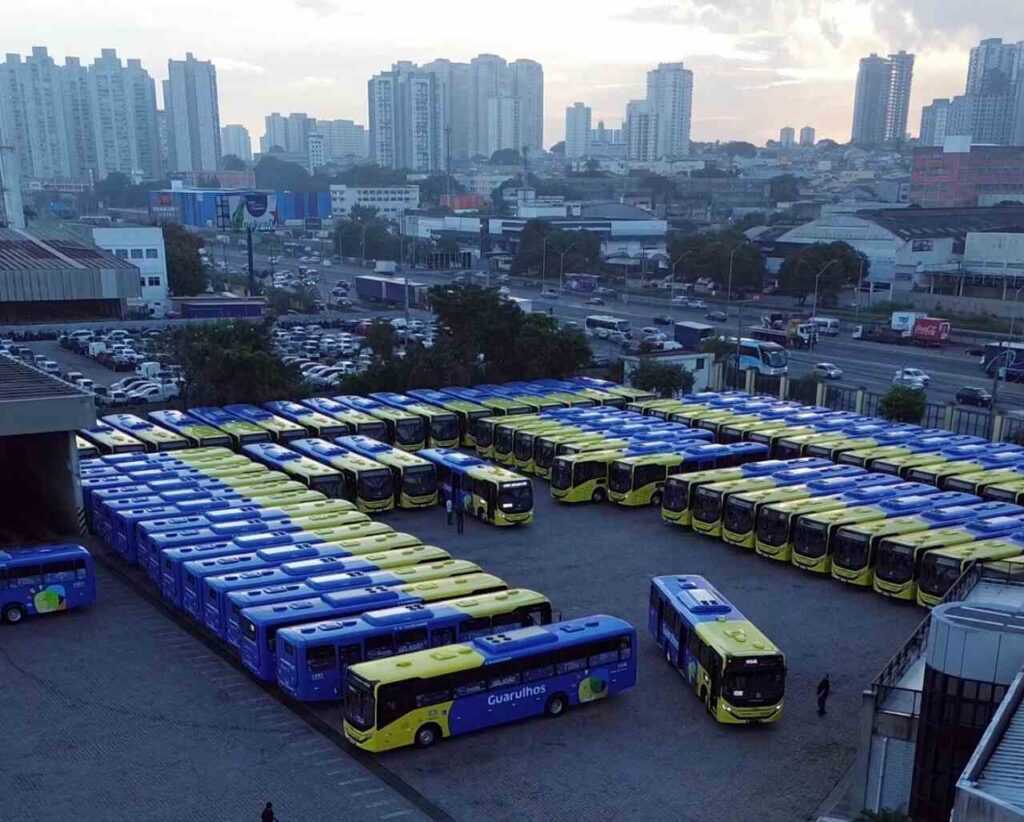 Prefeitura de Guarulhos entrega mais 76 ônibus com ar-condicionado prefeitura-de-guarulhos-entrega-mais-76-onibus-com-ar-condicionado