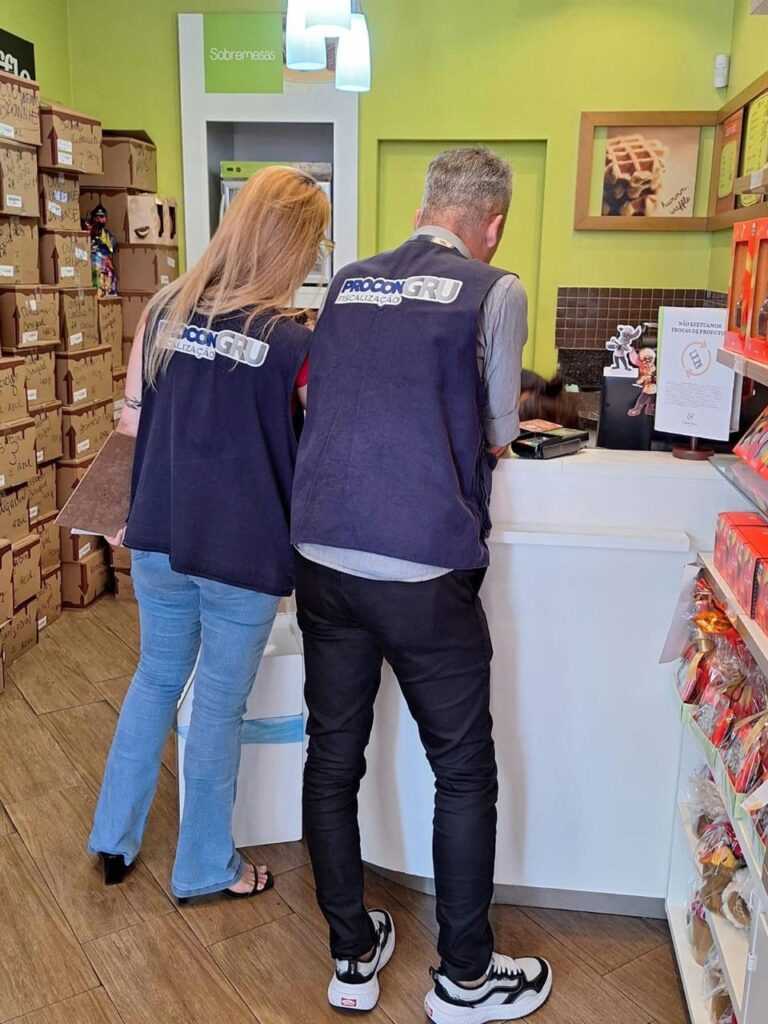 Procon Guarulhos promove Operação Páscoa no comércio para fiscalizar direitos do consumidor procon-guarulhos-promove-operacao-pascoa-no-comercio-para-fiscalizar-direitos-do-consumidor